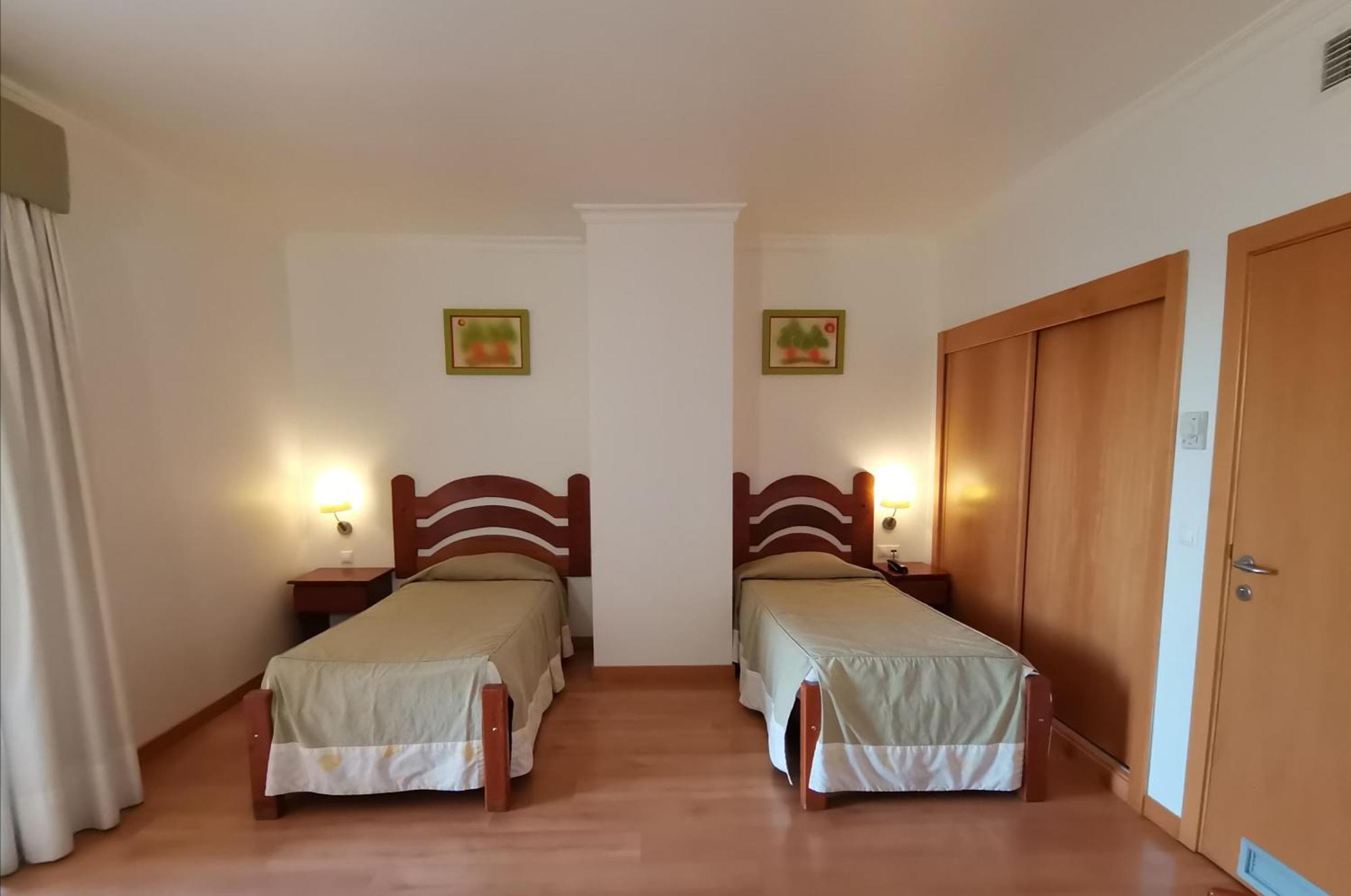 Hotel Quinta Dos Cedros Celorico Da Beira Luaran gambar
